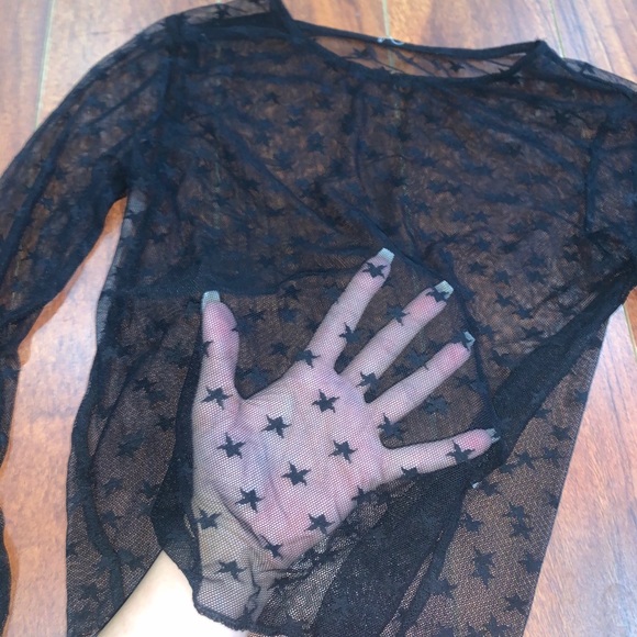 Star Mesh Top - Picture 2 of 3